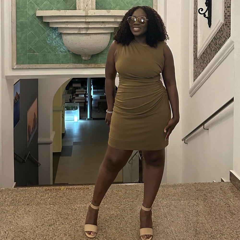 Maternity-Friendly Outfits! - Picture 8 of 11